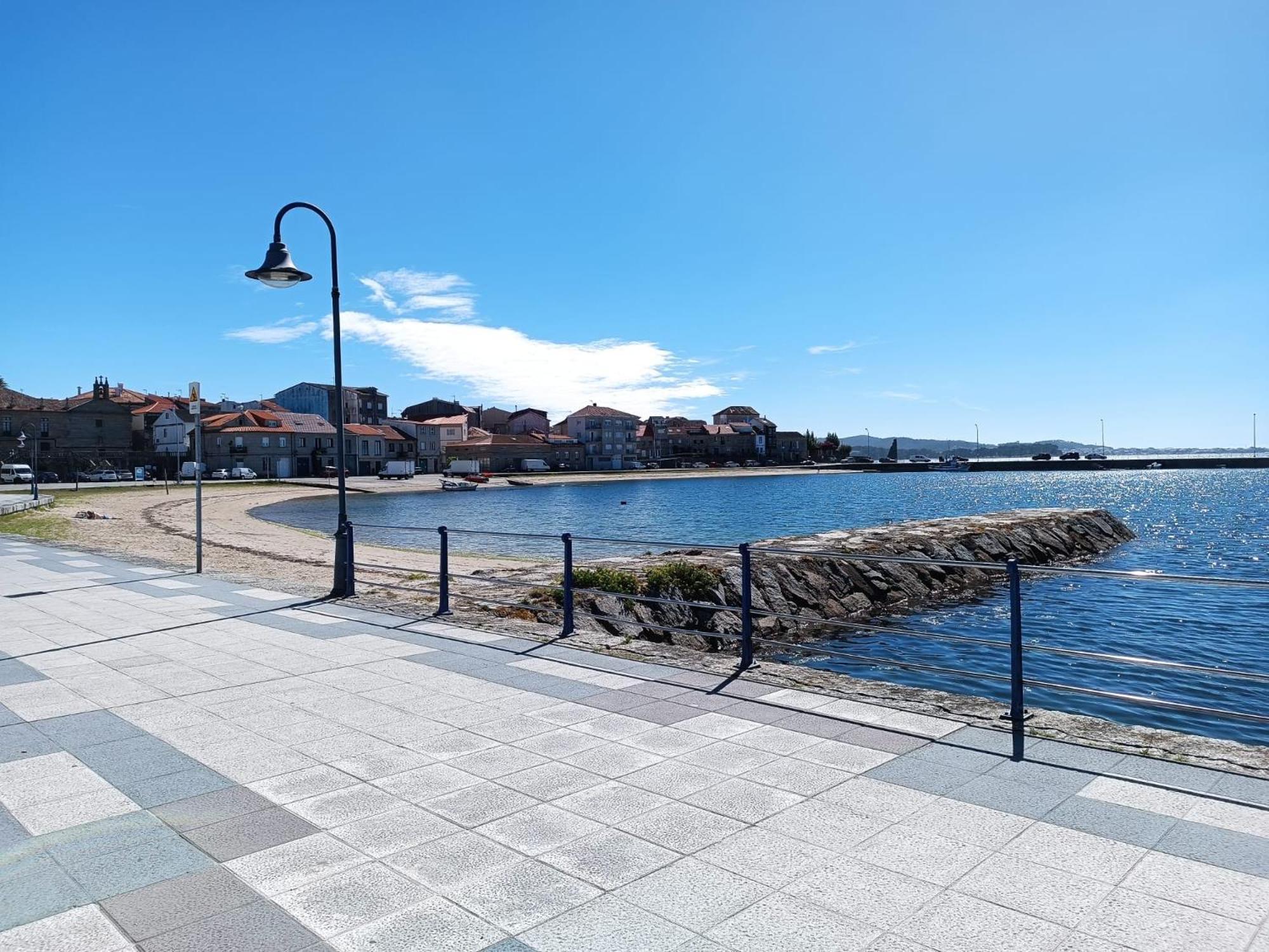 Apartamento Os Pineiros Cambados Esterno foto